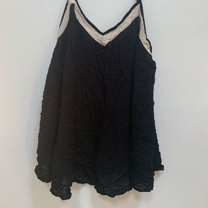 Torrid flowy light tank with lace detail